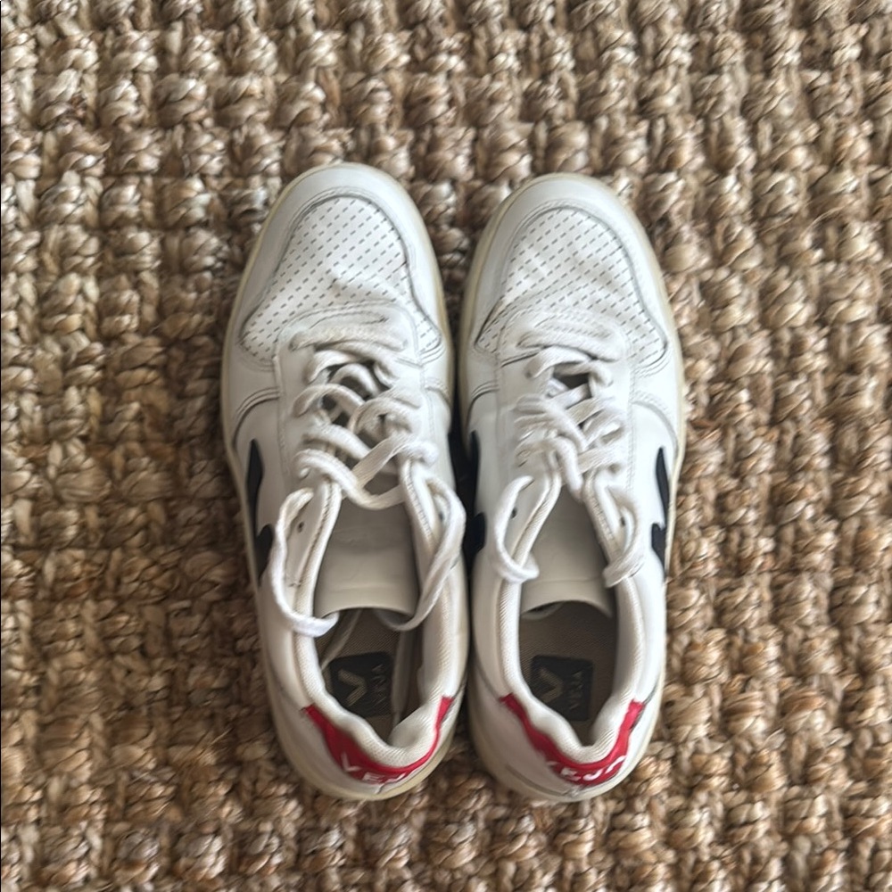 Veja V-10 White and Black Sneakers